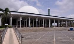 Konsep Terbuka Masjid Agung Al-Falah