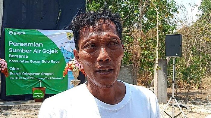 Driver Gojek yang rela mewakafkan tanahnya untuk pembuatan sumber air bagi warga di Dukuh Kuterjo RT 20, Dewa Kedawung, Kecamatan Mondokan, Sragen, Kamis (11/10/2019).