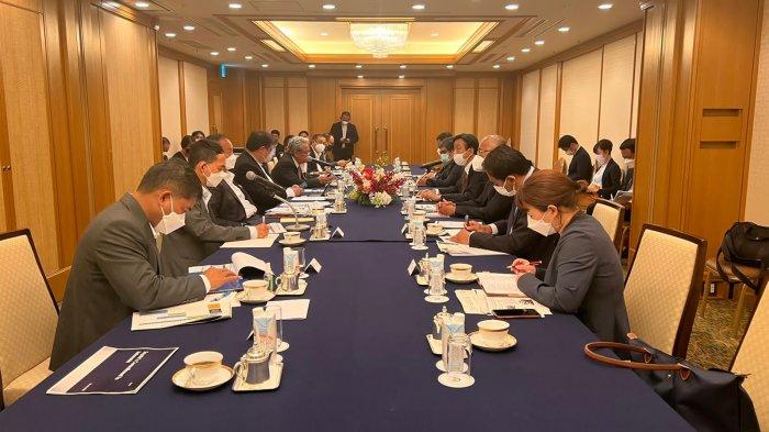 Menko Perekonomian RI, Airlangga Hartarto dengan Shigeru Hayakawa