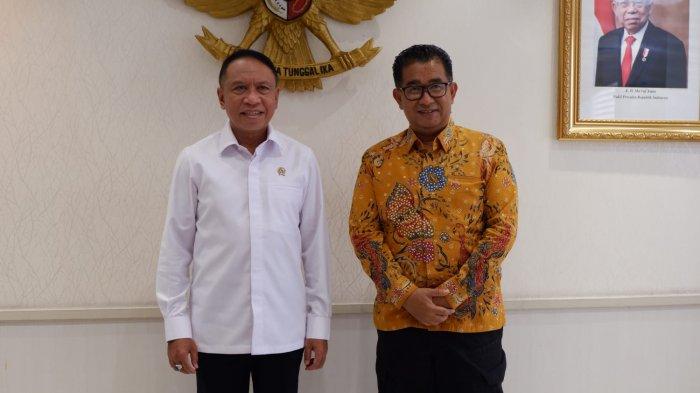 Menpora Zainuddin Amali bersama Pj Gubernur Sulawesi Barat, Akmal Malik di Jakarta