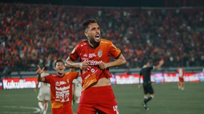Pemain asing Bali United Willian Pachecho selebrasi seusai menjebol gawang Persija