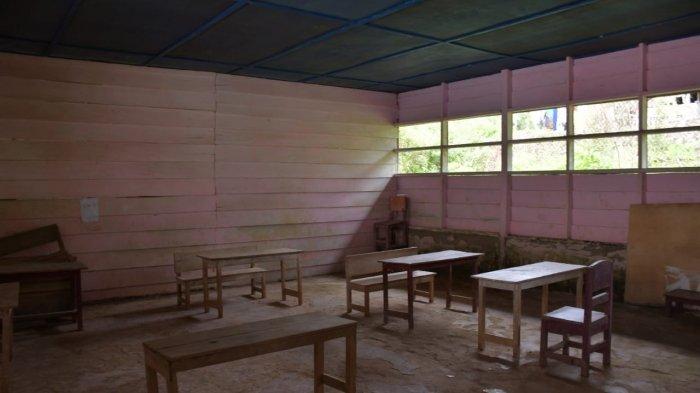 Ruang kelas Nampak luar SDN 010 Saluang, Kecamatan Mambi, Kabupaten Mamasa