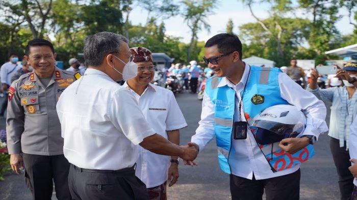 Parade motor listrik di bali