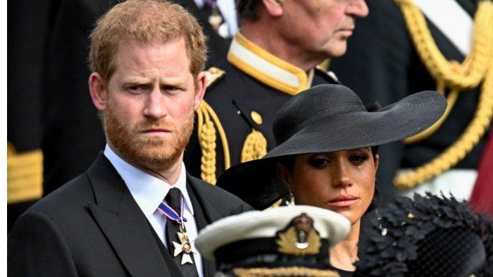 Tangisan Megan Markle pun menetes mengiri perjalanan terakhir Ratu Elizabe