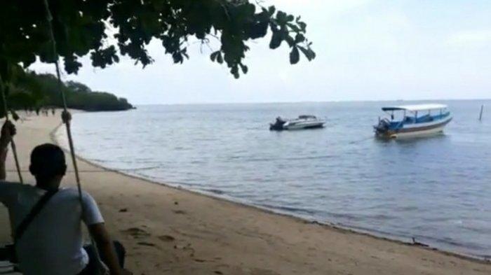 Pantai Bama yang ada di bagian paling ujung Taman Nasional Baluran