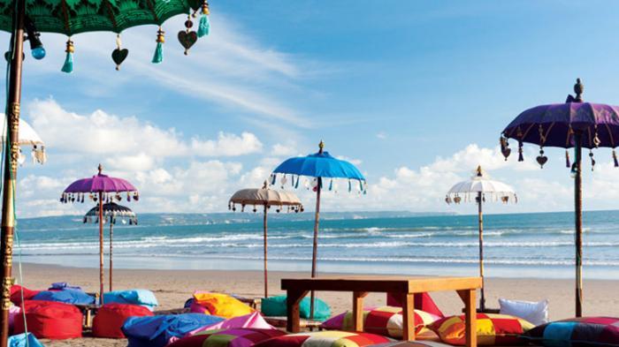 Pantai Seminyak Bali