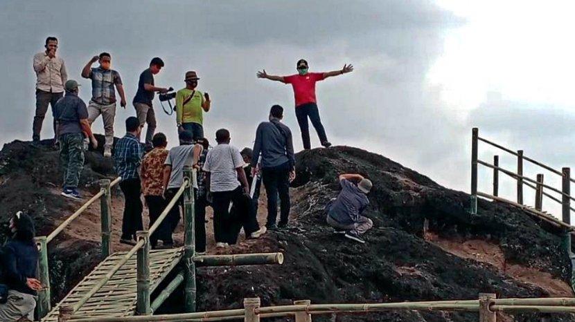 taman-batu-ciagung-jatigede-sumedang.jpg