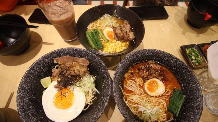 Shem Ramen Pentacity menawarkan tempat dan sajian ramen yang dijamin halal.
