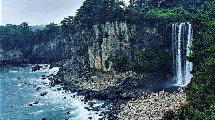 Air Terjun Jeongbang, Pulau Jeju