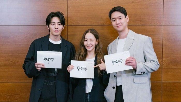 Pemeran drama Korea Love in Contract (2022)