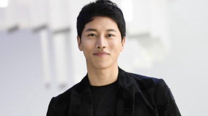 Eum Moon Suk