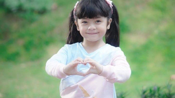 Fara-Shakila-Aktris-Cilik.jpg