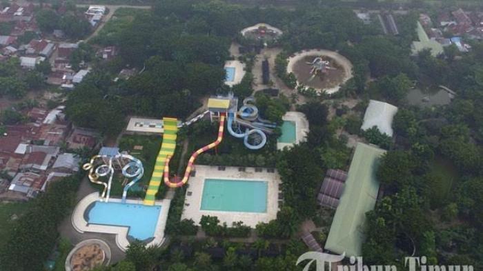 Suasana wahana Gowa Discovery Park (GDP) yang terekam dari udara menggunakan kamera drone di Kawasan Benteng Somba Opu, Kabupaten Gowa, Sulsel, Selasa (19/4/2016). Wahana GDP memiliki konsep perpaduan wahana waterboom, taman burung dan outbound.