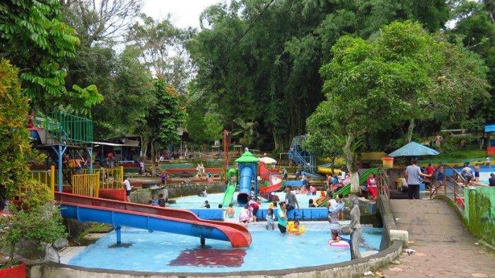 Kolam Renang Anak di Pemandian Kendedes