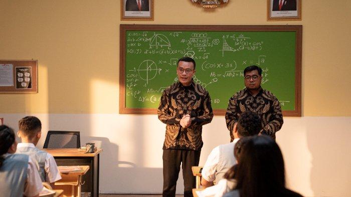 Merdi dan Aat dari Diskoria untuk kolaborasinya dengan Netflix (Netflix)