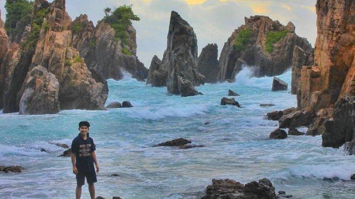 Pantai-Gigi-Hiu.jpg