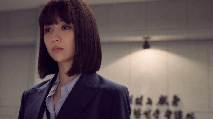 Seo Soo Yeon (Park Ha Sun) di Drama Korea The Veil (Viu). (2)