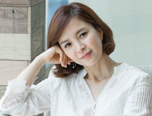 Shin Eun Jung