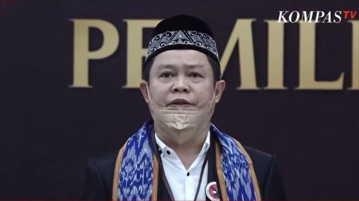 Ketua Umum (Ketum) Partai Reformasi Syamsahril Kamal saat mendaftarkan Partai Reformasi sebagai peserta Pemilu 2024 di KPU, Menteng, Jakarta Pusat, Senin (1/8/2022).