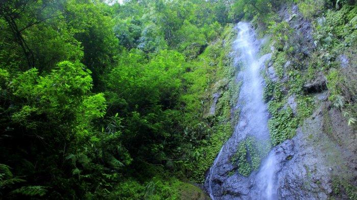 Wisata Curug Kembar Bolodewo