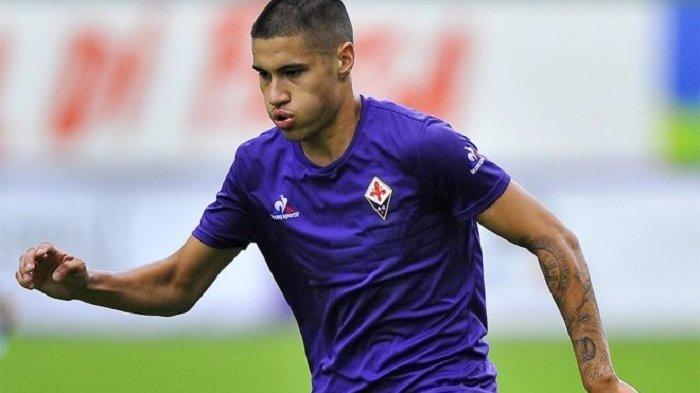 Kevin Diks, pemain keturunan Belanda-Indonesia yang dimiliki klub Italia, Fiorentina.