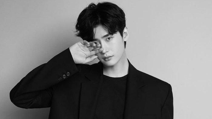 Lee Jong Suk