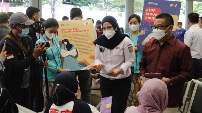 KAI Daop 1 Jakarta melakukan kampanye cegah tindak pelecehan seksual di stasiun dan KA
