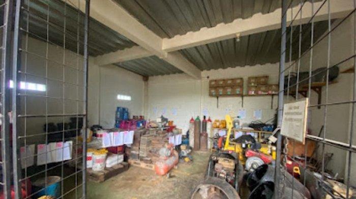Tampak workshop dijual di Jatisampurna Bekasi (1)