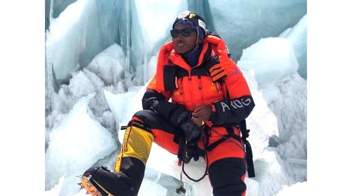 Kami Rita Sherpa pemegang rekor dunia mencapai puncak Gunung Everest (8.848 m) sebanyak 25 kali. Dia bisa memecahkan rekornya itu pada pekan lalu, namun membatalkannya karena didatangi dewi gunung dalam mimpi, yang melarangnya melanjutkan pendakian.